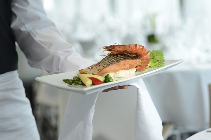 Restaurants, Bars & Cafés on Emerald Lumi